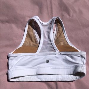 Lululemon sports bra